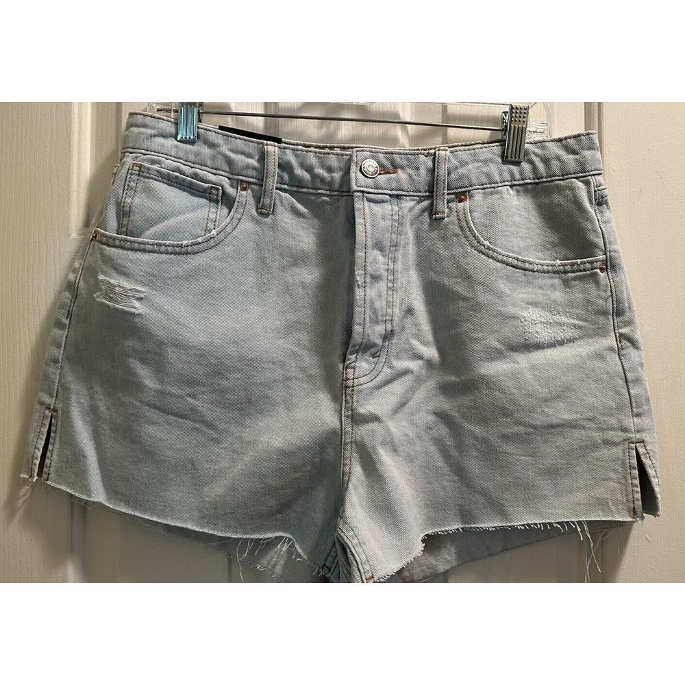 Wild Fable Women's Super-High Rise Cut-Off Jean Shorts - Light -‎ Size 12 - New